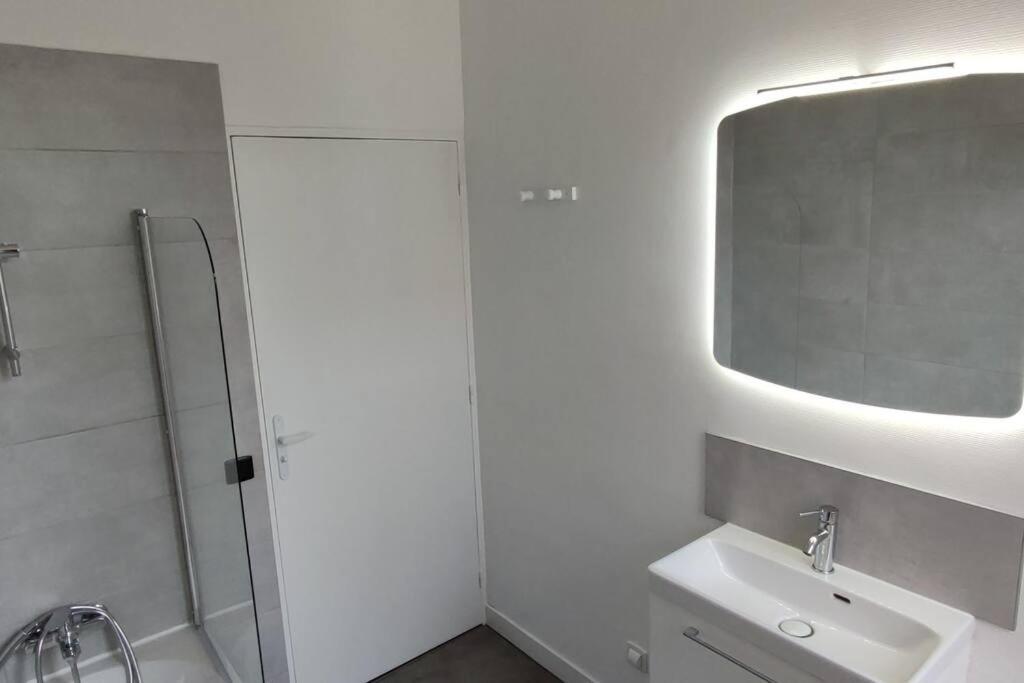 Maison Ronchin/Lille - Proche Toutes Commodites Exterior foto